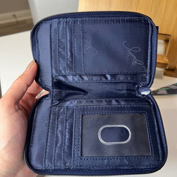 Bundle Vera Bradley Zip Around Wallet and NWT Luggage Tag - Picture 3 of 7